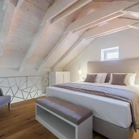 Gorgeous In With Wifi Appartement Zadar